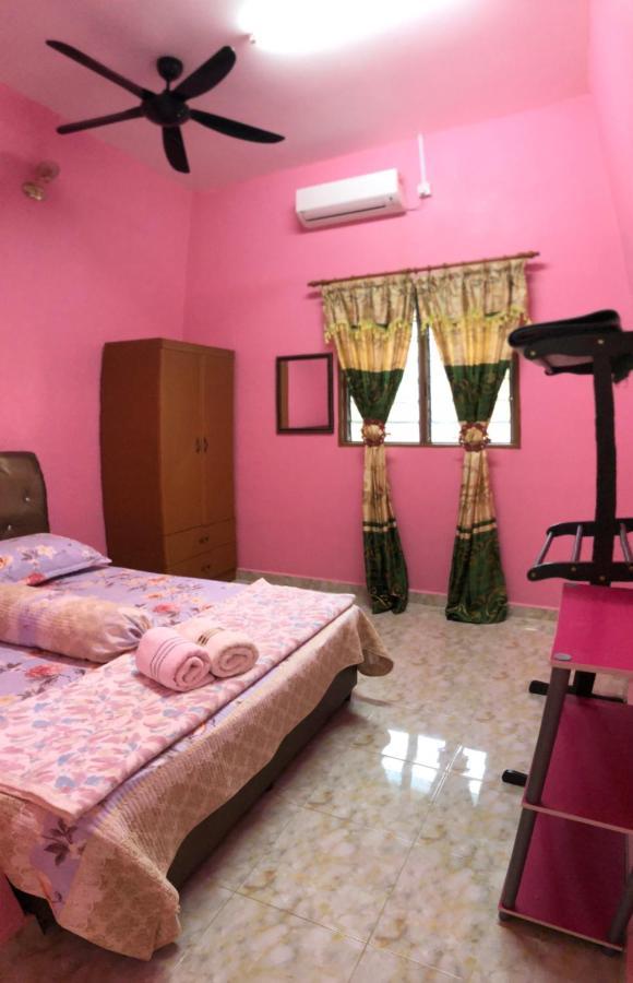 Homestay Tok Abah Dalam Rhu Pasir Puteh Bagian luar foto