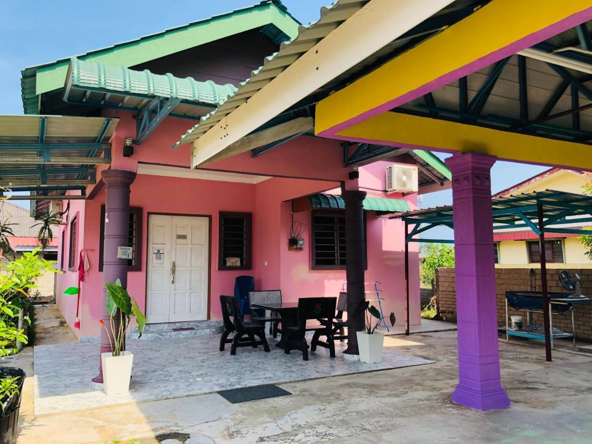 Homestay Tok Abah Dalam Rhu Pasir Puteh Bagian luar foto